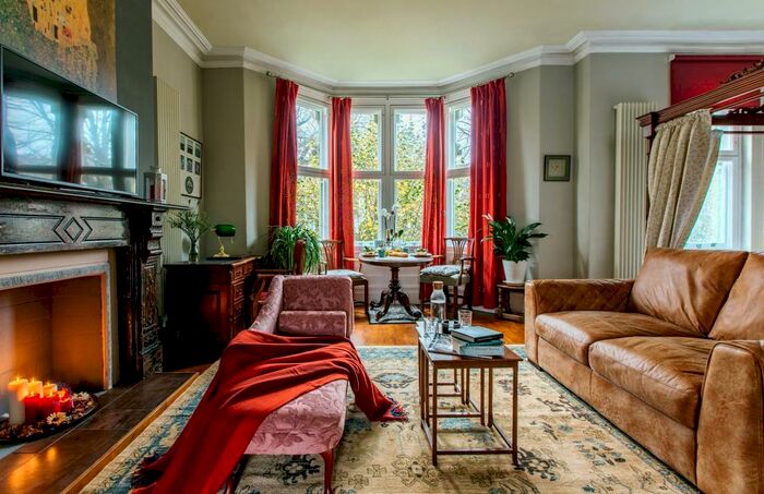 1 Bedroom Studio To Rent In Cathedral Road, Cardiff, CF11