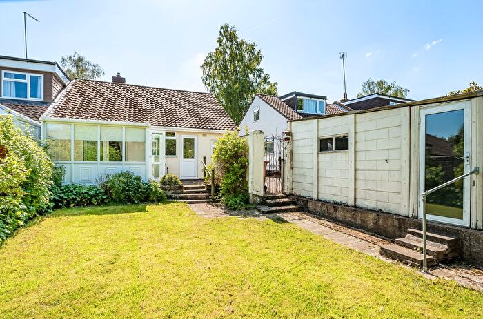 2 Bedroom Bungalow To Rent In Field View Road, Potters Bar, EN6
