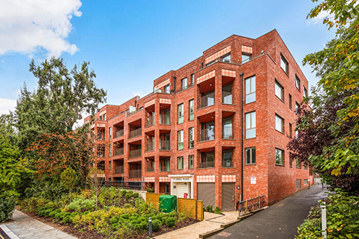 2 Bedroom Apartment For Sale In The Clay Yard, West Hampstead, NW6