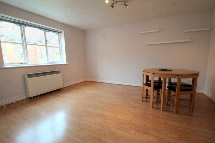 2 Bedroom Flat To Rent In Century House, Deptford, SE8