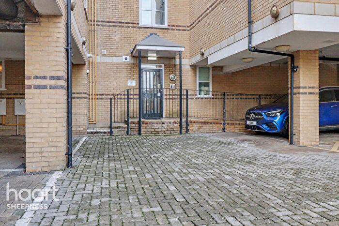 2 Bedroom Duplex For Sale In Broadway, Sheerness, ME12