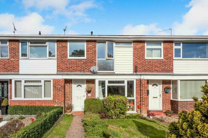 3 Bedroom Terraced House To Rent In Rothley Chase, RH16