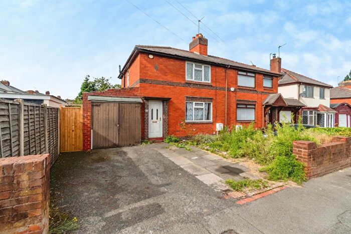 2 Bedroom Semi-Detached House For Sale In Wiley Avenue, Wednesbury, WS10