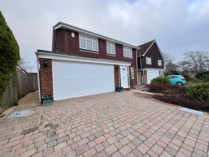 4 Bedroom Detached House To Rent In Bydown, Seaford, BN25