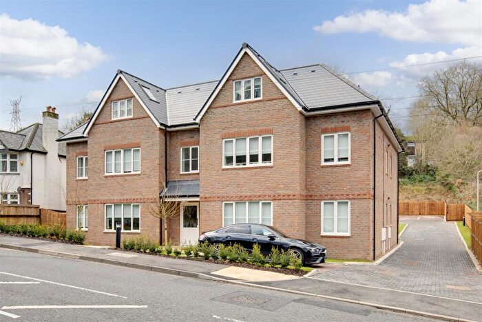 1 Bedroom Apartment To Rent In Altus, - New Road, High Wycombe, HP12