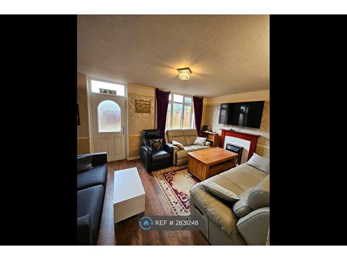 4 Bedroom Terraced House To Rent In Lewis Road, Loughborough, LE11