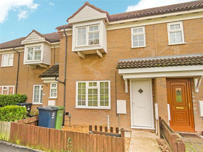 3 Bedroom Terraced House To Rent In Alwyn Close, St Ives, Huntingdon, Cambs, PE27