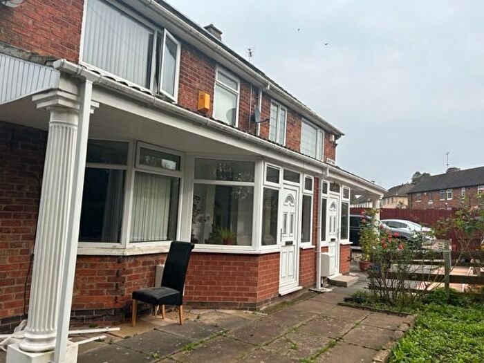 3 Bedroom Semi-Detached House To Rent In Headland Road, Leicester, LE5