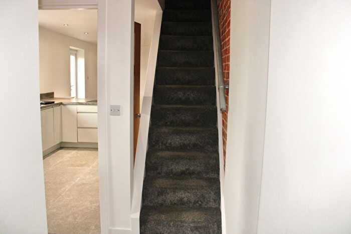 2 Bedroom End Of Terrace House To Rent In Methuen Street, Southampton, SO14