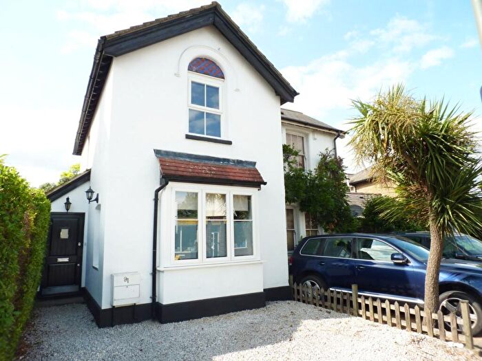 2 Bedroom Semi-Detached House To Rent In Molesey Road, Hersham, KT12