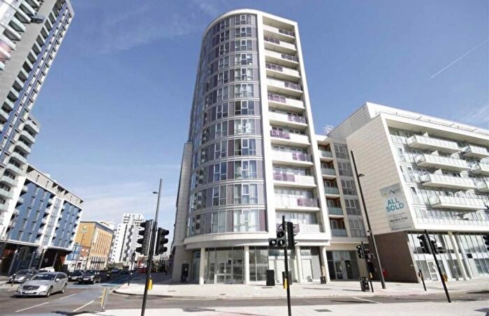 1 Bedroom Flat To Rent In Rick Roberts Way, Stratford High Street, Bow, London, E15
