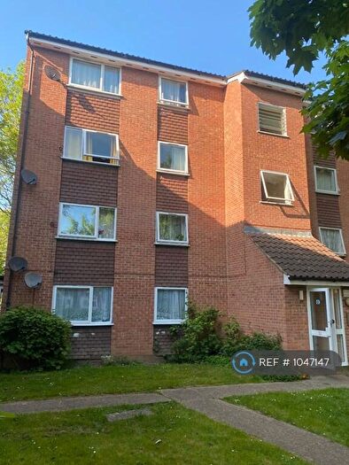 1 Bedroom Flat To Rent In Gurney Close, Barking, IG11
