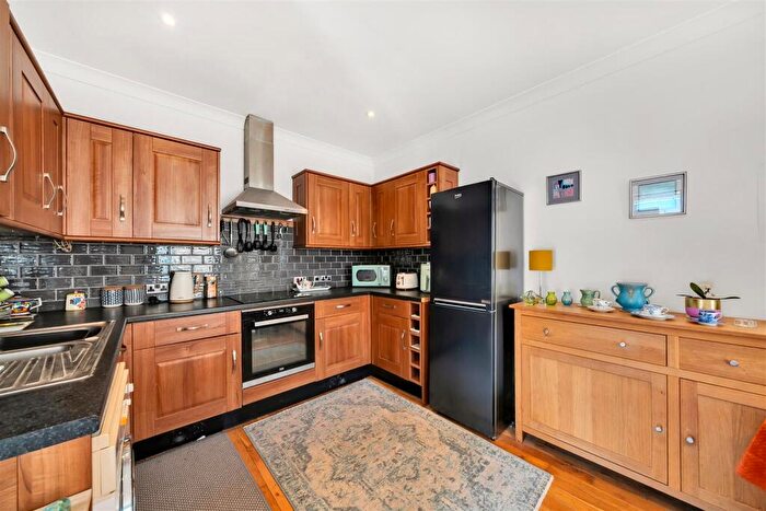 2 Bedroom Flat For Sale In Incledon, Cranborne Road, Swanage, BH19 - Photo 3