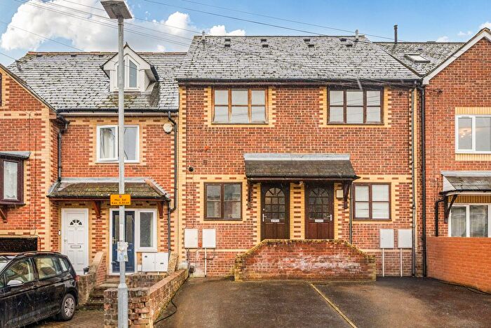 3 Bedroom Terraced House For Sale In Franklin Street, Reading, Berkshire, RG1