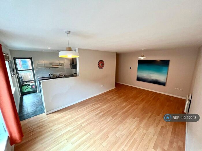 1 Bedroom Flat To Rent In Naples Street, Manchester, M4