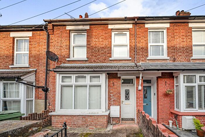 3 Bedroom Terraced House To Rent In Highbridge Road, Aylesbury, HP21