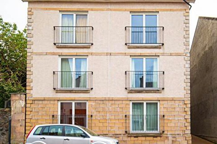 1 Bedroom Flat To Rent In Jarvey Street, Bathgate, West Lothian, EH48