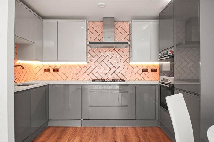 2 Bedroom Apartment To Rent In Charterhouse The Square, EC1M