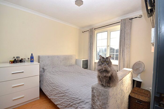 3 Bedroom End Of Terrace House For Sale In Newbury Close, Plymouth, Devon, PL5