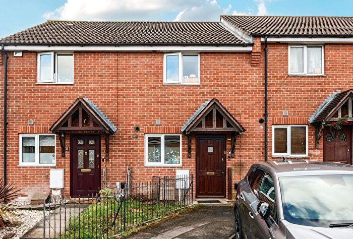 2 Bedroom Terraced House For Sale In Budge Lane, Mitcham, Surrey, CR4