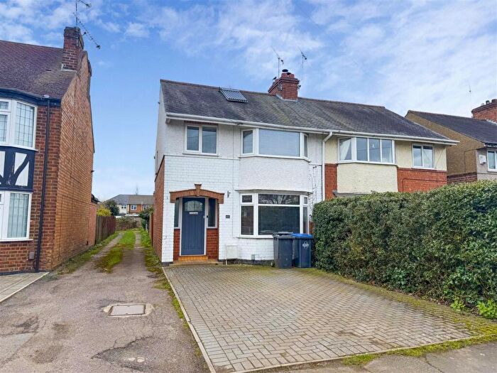 3 Bedroom Semi Detached House For Sale In Fareham Avenue, Rugby, CV22
