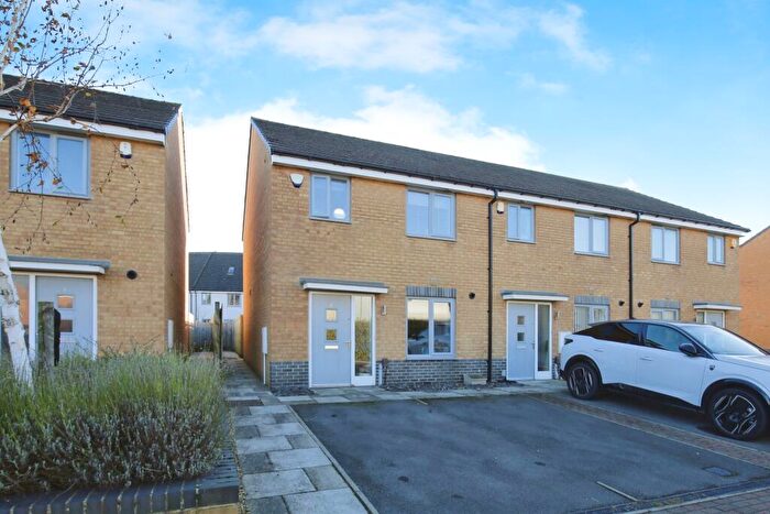 3 Bedroom End Of Terrace House For Sale In Carding Drive, Darlington, DL1