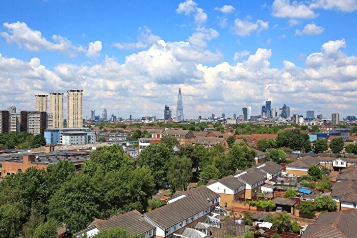 2 Bedroom Flat To Rent In Rotherhithe New Road, London, SE16