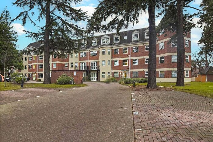 2 Bedroom Apartment To Rent In Elmhurst Court, Camberley, GU15
