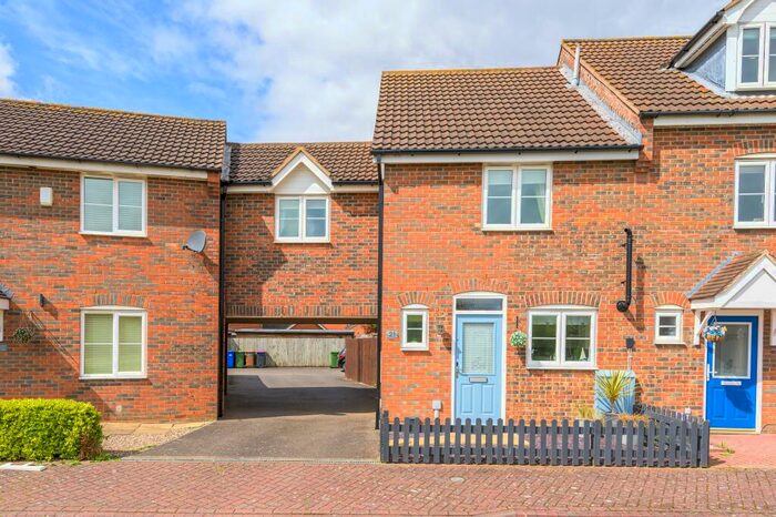 3 Bedroom Semi-Detached House For Sale In Monarchs Road, Sutterton, PE20