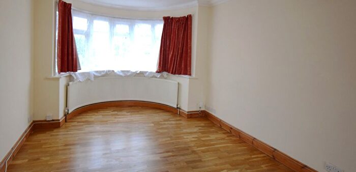 4 Bedroom Terraced House To Rent In Yeading Avenue, Rayners Lane, HA2