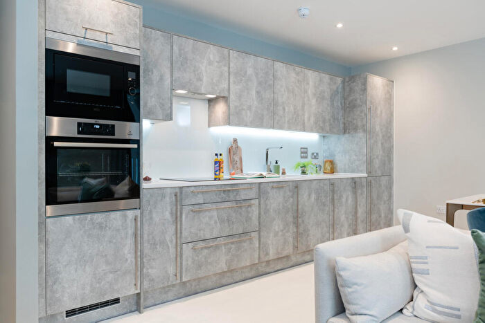 2 Bedroom Apartment For Sale In Liberty Court, Greenhithe, Kent, DA2