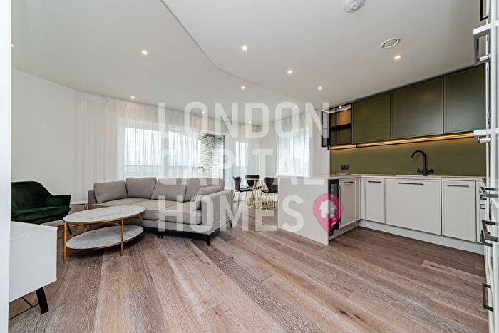 2 Bedroom Flat To Rent In Lockgate Road, London, SW6