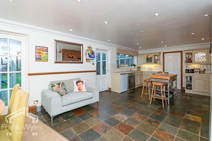 4 Bedroom Detached House For Sale In North Houses Lane, Lytham St. Annes, Lancashire, FY8