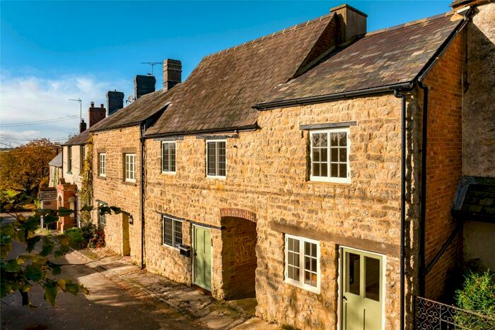 3 Bedroom Terraced House For Sale In Chapel Lane, Whitfield, Brackley, Northamptonshire, NN13