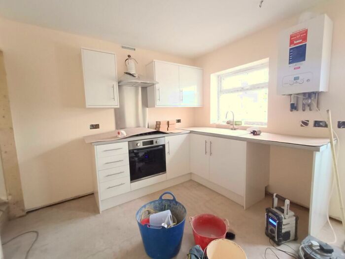 2 Bedroom Semi-Detached House To Rent In Main Street, Huthwaite, NG17