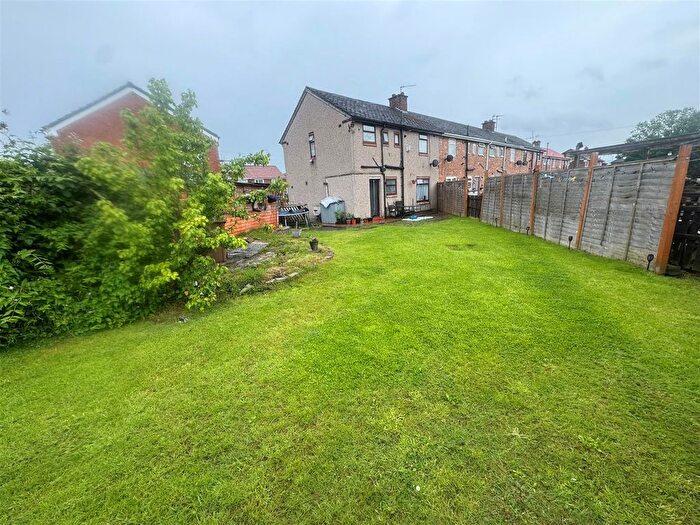 3 Bedroom End Terrace House For Sale In Chantry Close, Middlesbrough, TS3