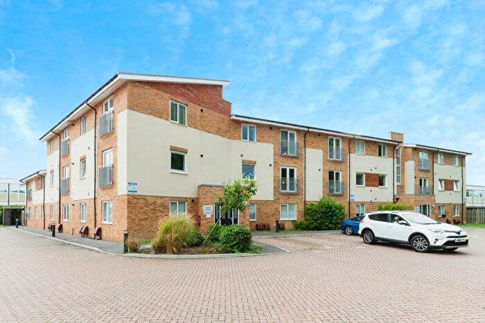1 Bedroom Flat For Sale In Thornton Close, Leatherhead, Surrey, KT22