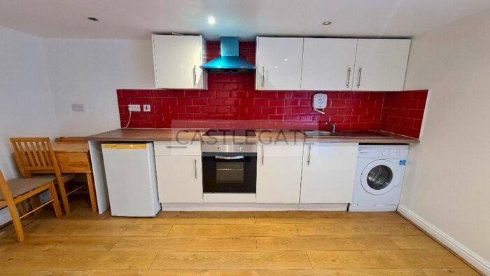 1 Bedroom Studio To Rent In Church Street, Crosland Moor, Huddersfield, West Yorkshire, HD4