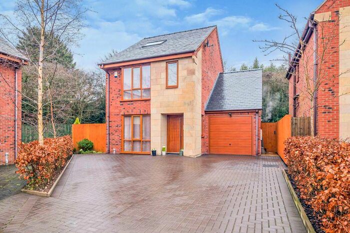 4 Bedroom Detached House For Sale In Mount Square, Leek, Staffordshire, ST13