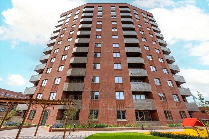 1 Bedroom Flat To Rent In Elmsleigh Road, Staines-Upon-Thames, Surrey, TW18