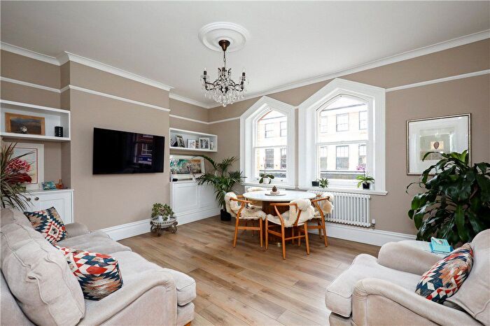 2 Bedroom Flat To Rent In High Street, Wimbledon Village, SW19