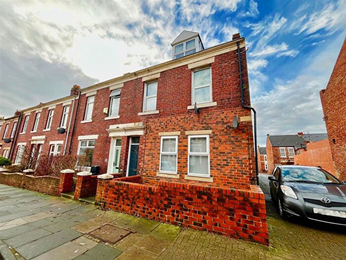 3 Bedroom Maisonette To Rent In Eastbourne Avenue, Bensham, Gateshead, NE8