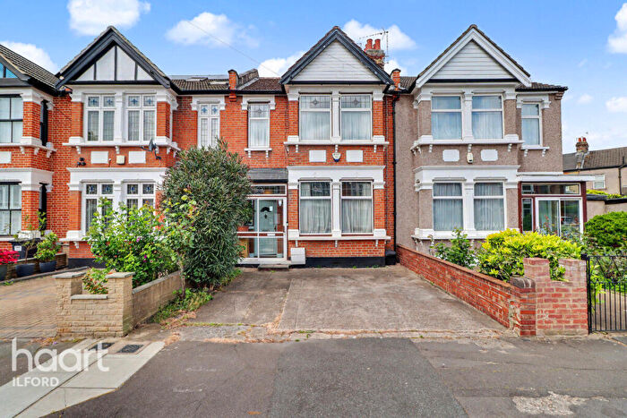 3 Bedroom Terraced House For Sale In Balfour Road, Ilford, IG1