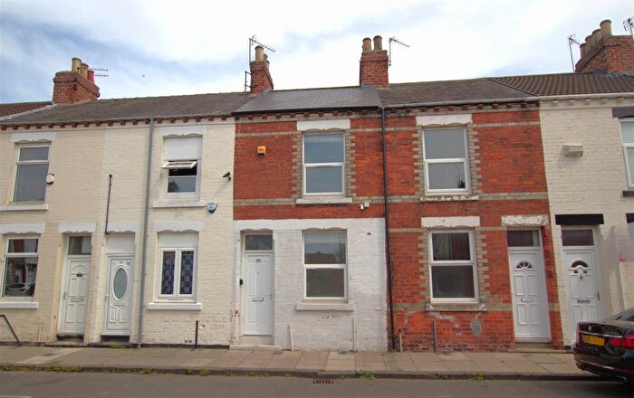 3 Bedroom Terraced House For Sale In Percy Street, Middlesbrough, TS1
