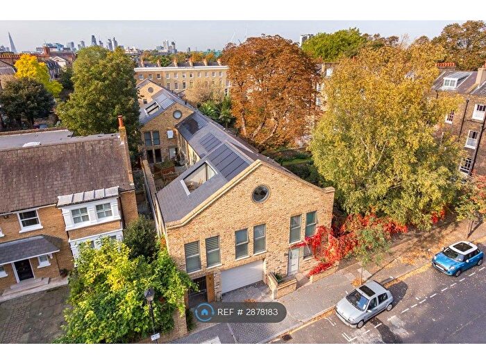 2 Bedroom Terraced House To Rent In Zachary Mews, London, E3