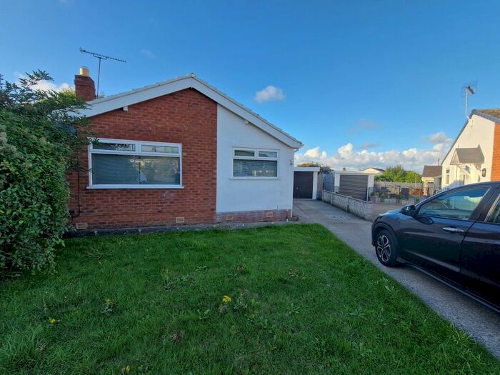 2 Bedroom Bungalow To Rent In Coed Gwern, Abergele, LL22