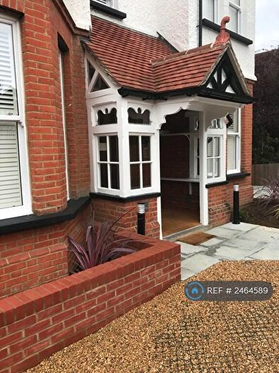 2 Bedroom Flat To Rent In Bromley Road, Beckenham, BR3