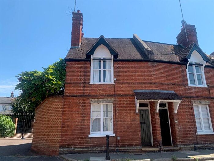 2 Bedroom Semi Detached House For Sale In Church Street, Dorking, RH4