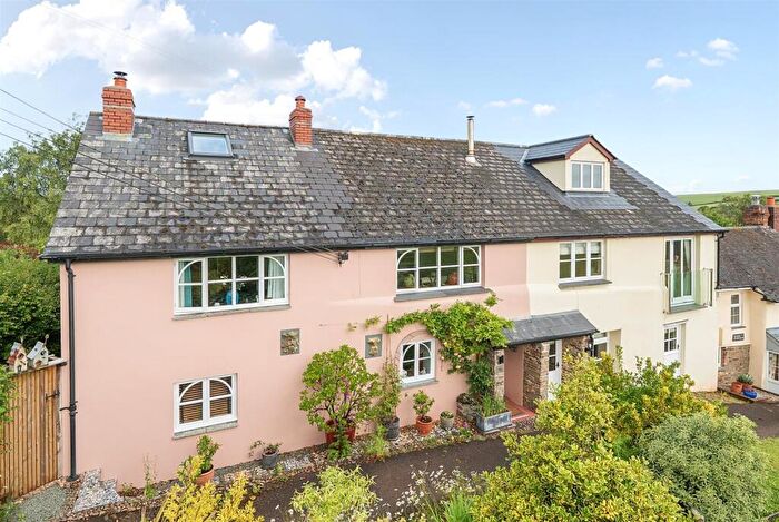 4 Bedroom Semi-Detached House For Sale In Woodtown, Bideford, EX39