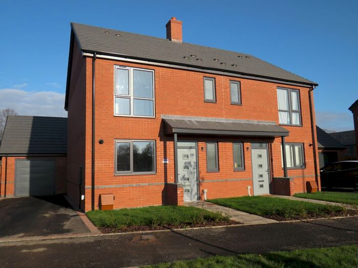 3 Bedroom Semi-Detached House To Rent In De Normanville Avenue, Leamington Spa, CV31